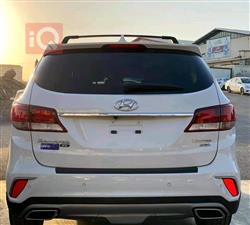 Hyundai Grand Santa Fe